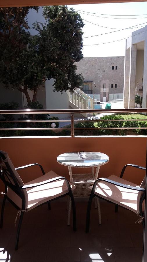 Hotel Mary Platanés エクステリア 写真